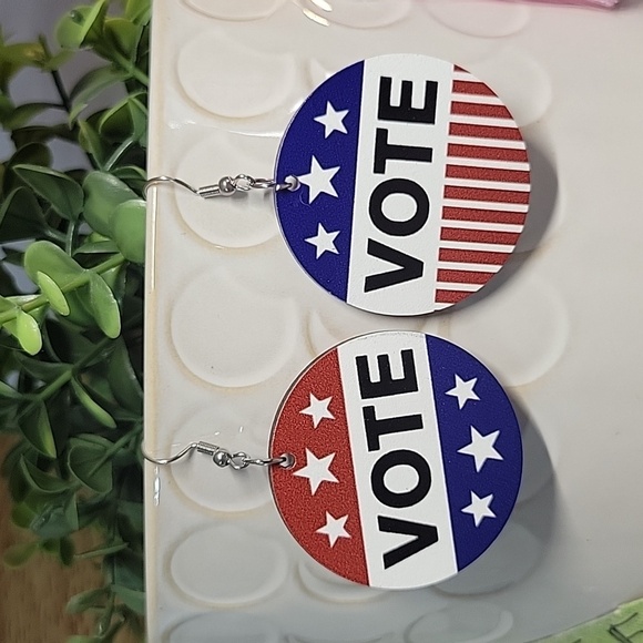 VOTE Election Drop Earrings - Picture 1 of 6